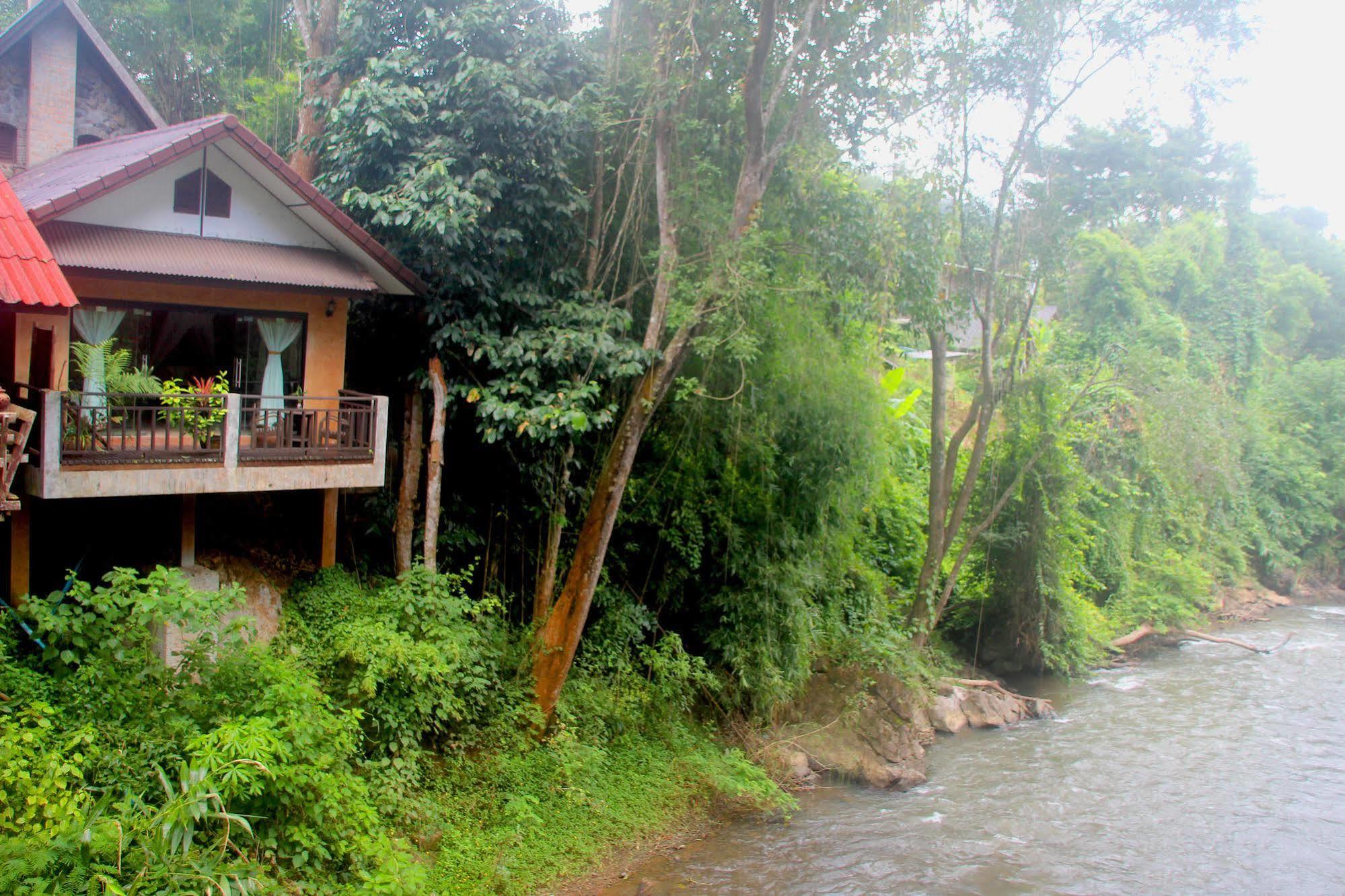 Little Eden Guesthouse Pang Mapha Экстерьер фото